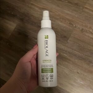 Biolage Strength Recovery Spray